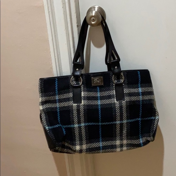 Authentic Burberry Cashmere Plaid Tote - Picture 1 of 5